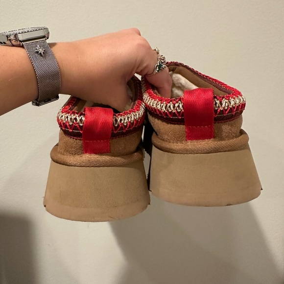 UGG Tazz - Picture 7 of 10